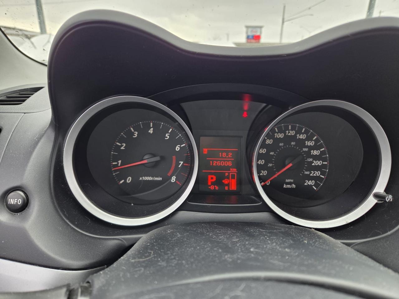 2011 Mitsubishi Lancer SE - Photo #13