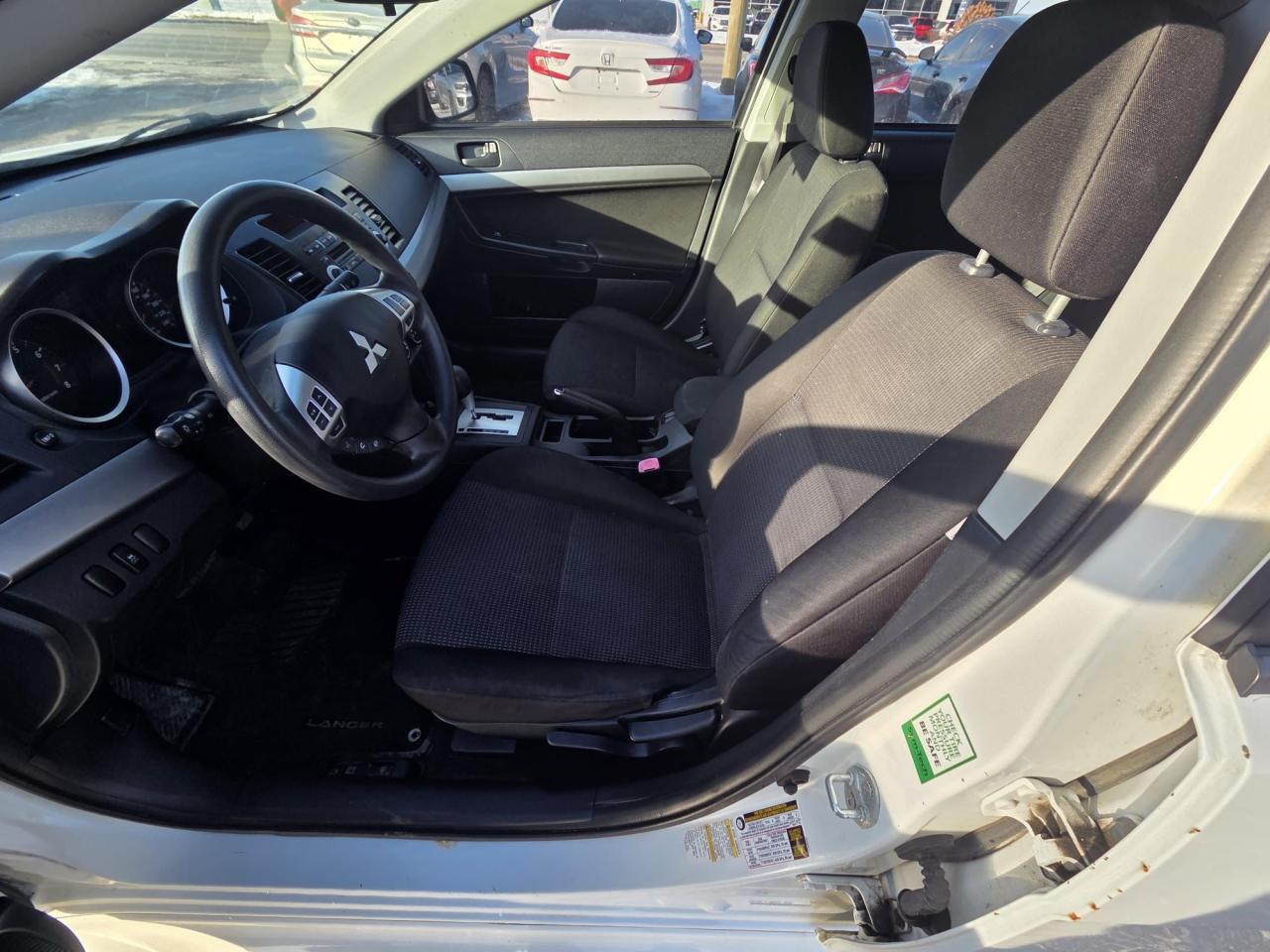 2011 Mitsubishi Lancer SE - Photo #12