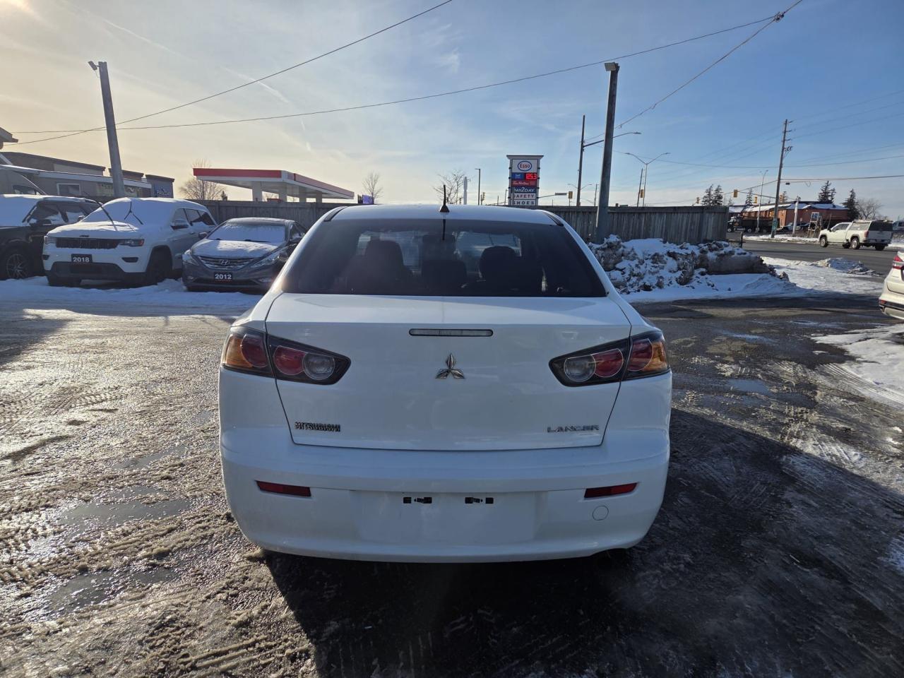 2011 Mitsubishi Lancer SE Photo3