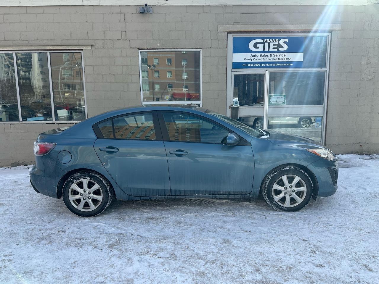 2011 Mazda MAZDA3 4dr Sdn Auto GX - Photo #2