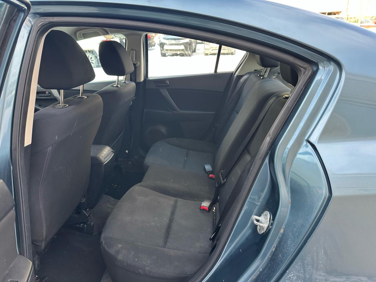 2011 Mazda MAZDA3 4dr Sdn Auto GX - Photo #10