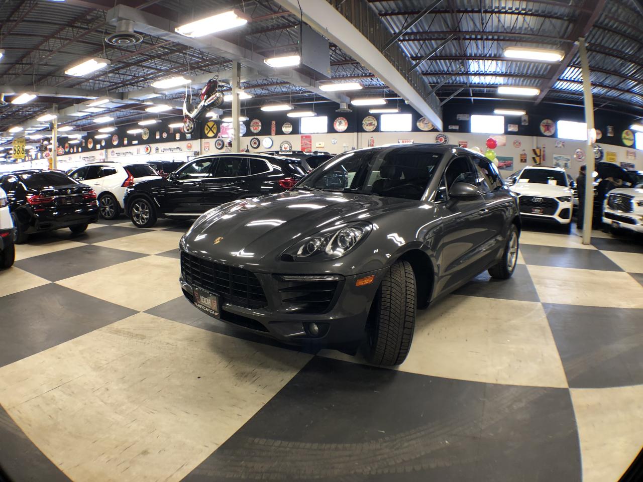 2018 Porsche Macan S AWD LEATHER PAN/ROOF NAV B/SPOT L/ASSIST CAMERA Photo2
