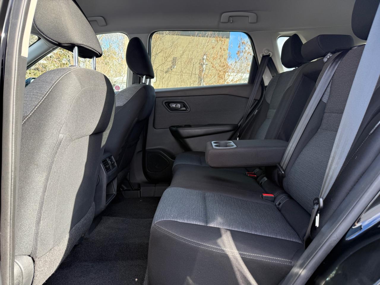 2022 Nissan Rogue S - Photo #11