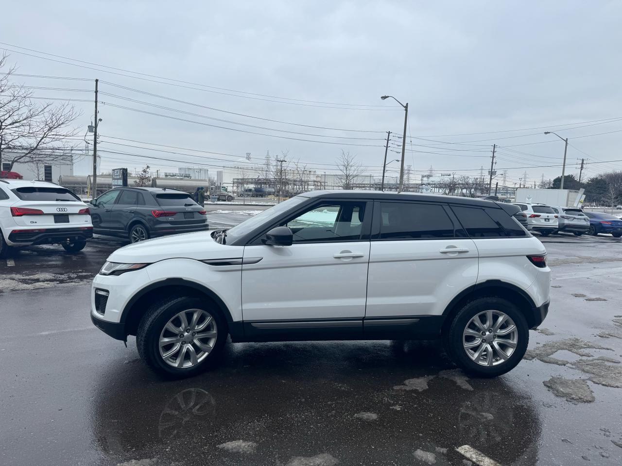 2018 Land Rover Range Rover Evoque SE AWD LEATHER PAN/ROOF NAV B/SPOT L/ASSIST CAMERA Photo