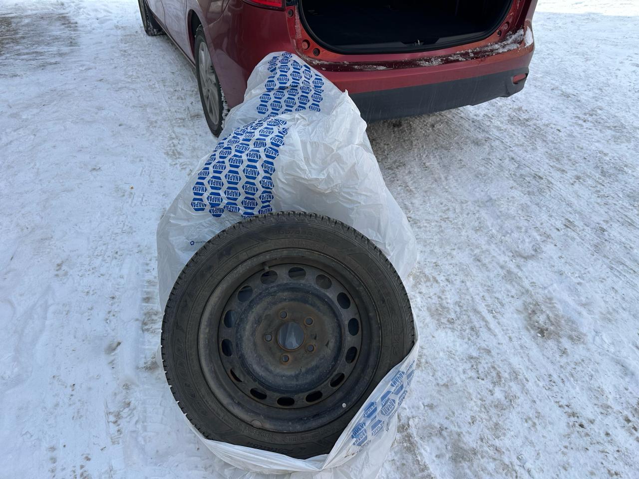 2017 Mazda MAZDA5 4dr Wgn Auto GS - Photo #5