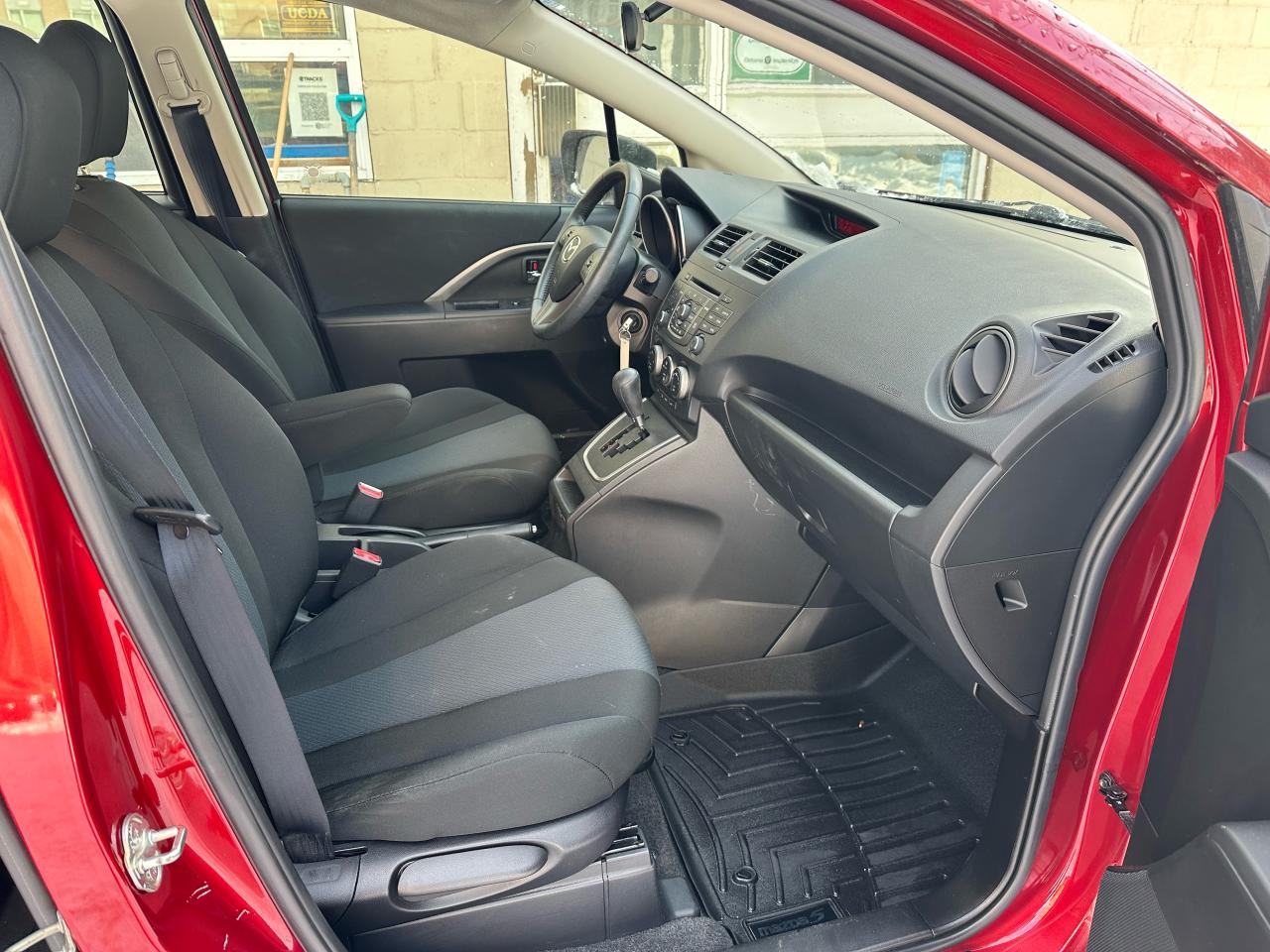 2017 Mazda MAZDA5 4dr Wgn Auto GS - Photo #6