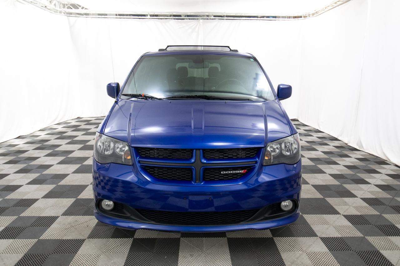 2020 Dodge Grand Caravan GT Photo2