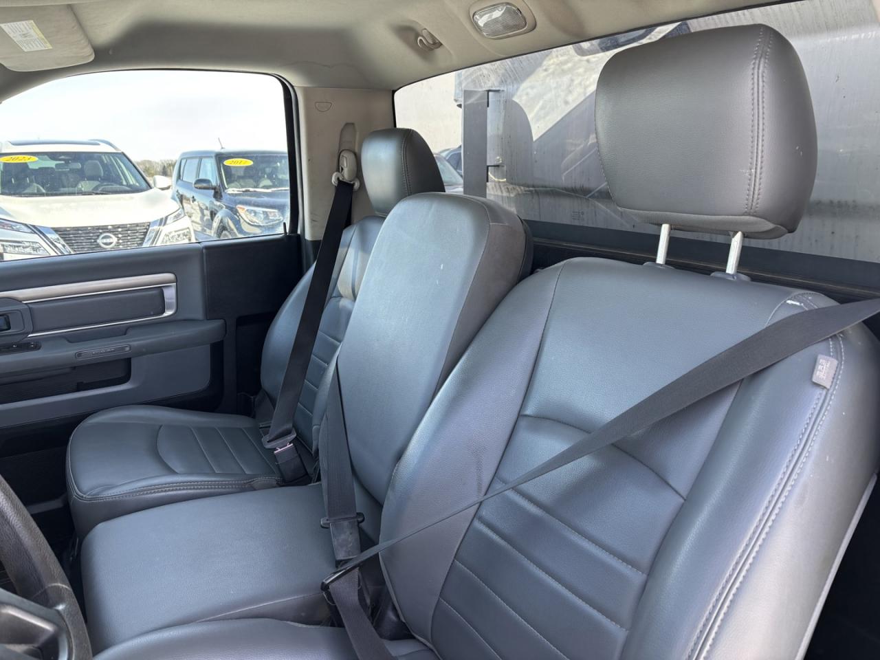 2013 RAM 1500 Tradesman Only 45km!!Comes with Factory Box!!No Accidents!! Photo