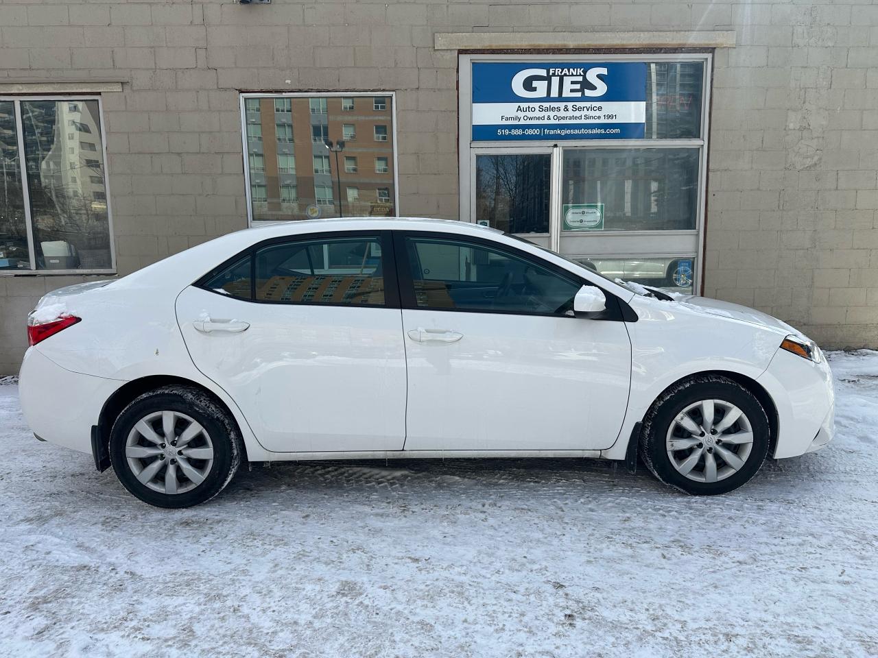 2014 Toyota Corolla 4DR SDN AUTO - Photo #2