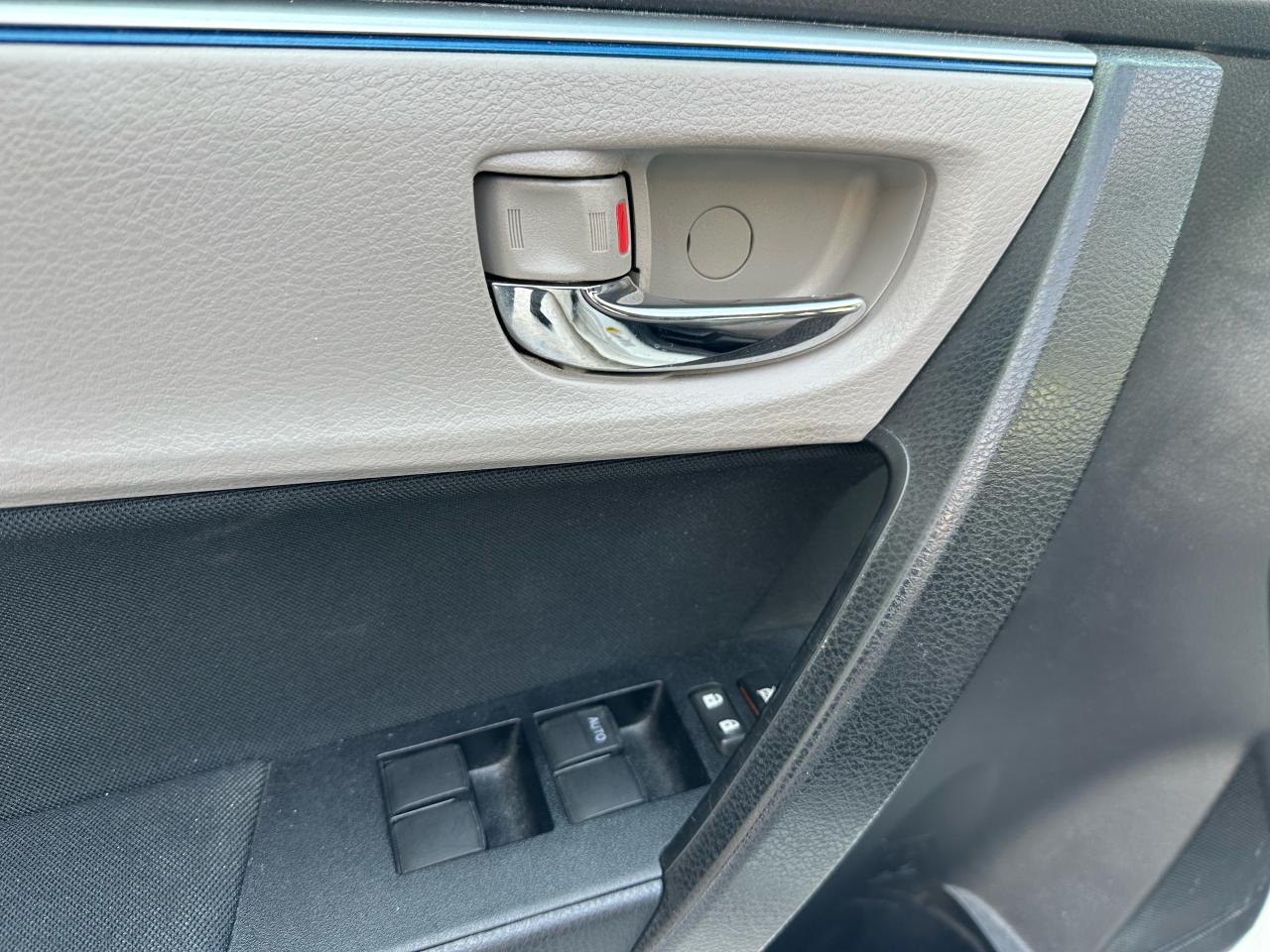 2014 Toyota Corolla 4DR SDN AUTO - Photo #6