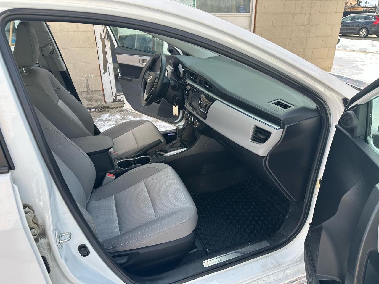 2014 Toyota Corolla 4DR SDN AUTO - Photo #7