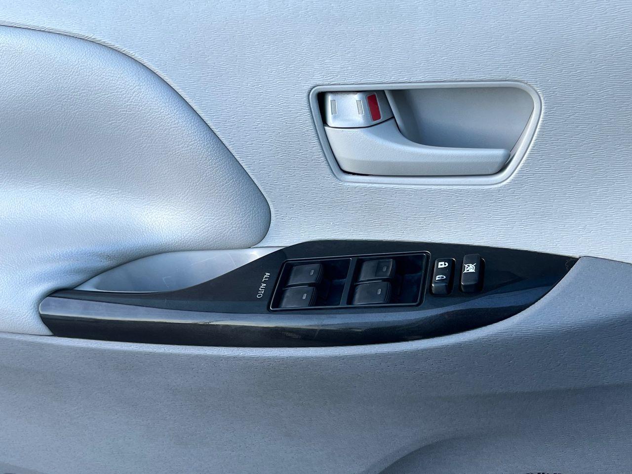 2011 Toyota Sienna 7 SEATS MINIVAN -MINT CONDITION-CLEAN TITLE & MORE Photo