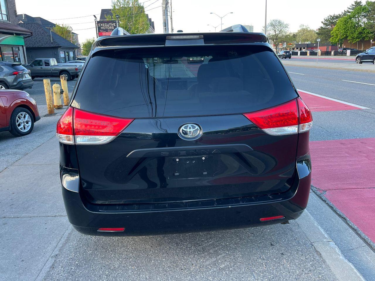 2011 Toyota Sienna 7 SEATS MINIVAN -MINT CONDITION-CLEAN TITLE & MORE Photo