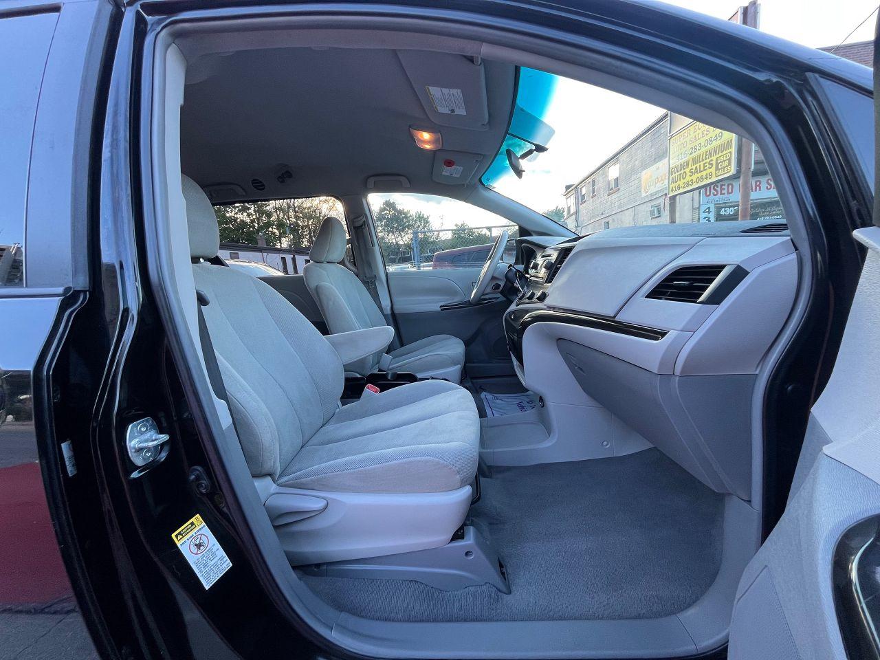 2011 Toyota Sienna 7 SEATS MINIVAN -MINT CONDITION-CLEAN TITLE & MORE Photo