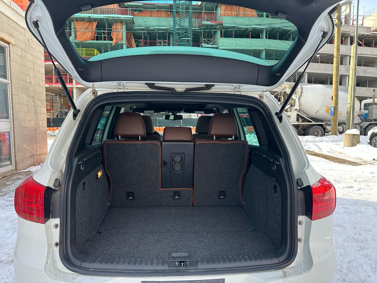 2015 Volkswagen Tiguan R LINE - Photo #17