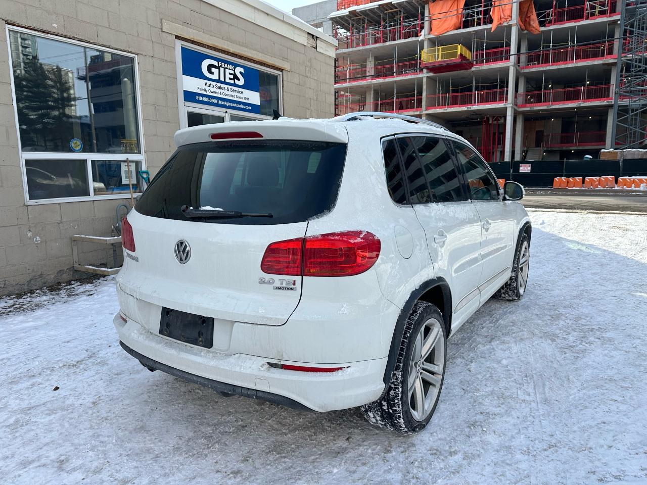2015 Volkswagen Tiguan R LINE Photo4