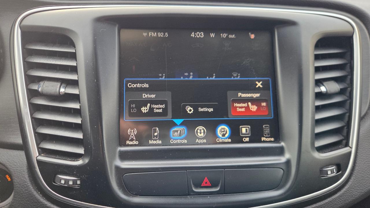 2016 Chrysler 200 Limited - Photo #14