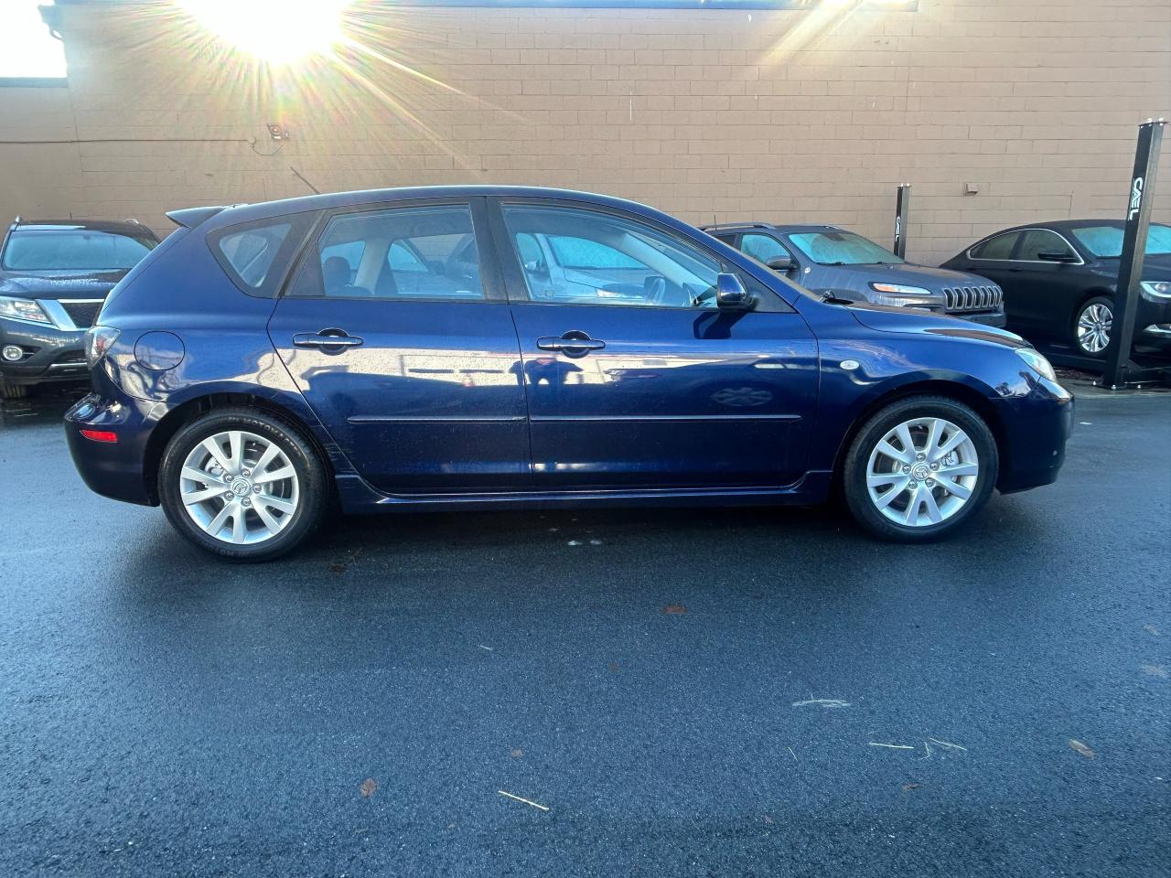 2009 Mazda MAZDA3 GS - Photo #5