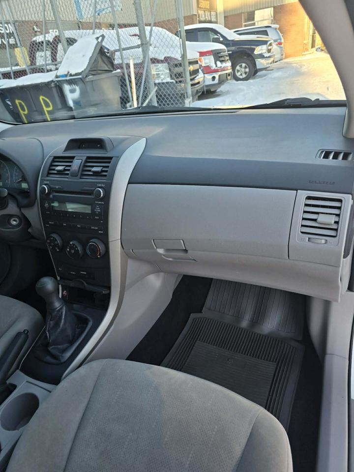 2013 Toyota Corolla CE - Photo #7