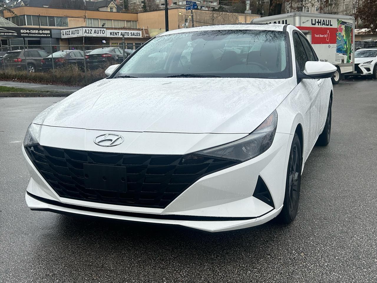 2023 Hyundai Elantra 
