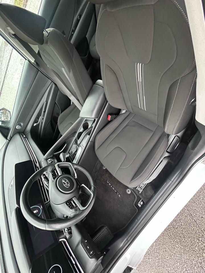 2023 Hyundai Elantra Preferred - Photo #9