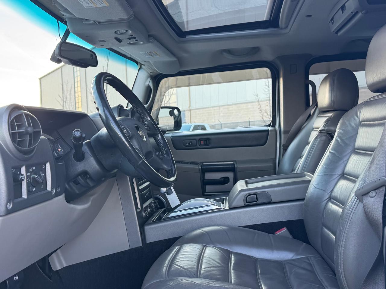 2004 Hummer H2 SUV **CLEAN CARFAX** - Photo #29