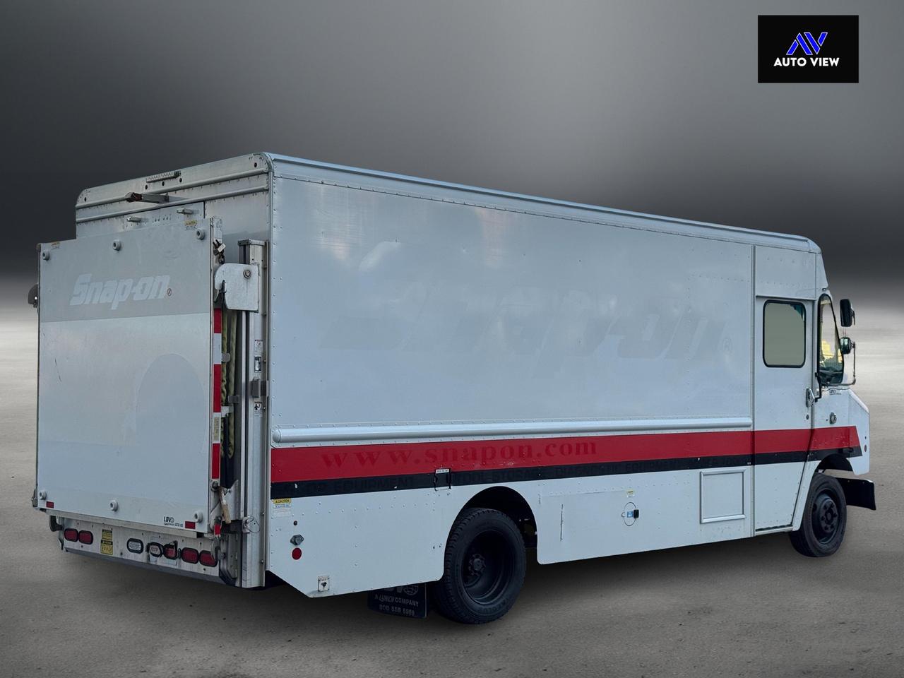 2016 Freightliner MT45 Chassis **6.7L CUMMINS MOTOR** Photo