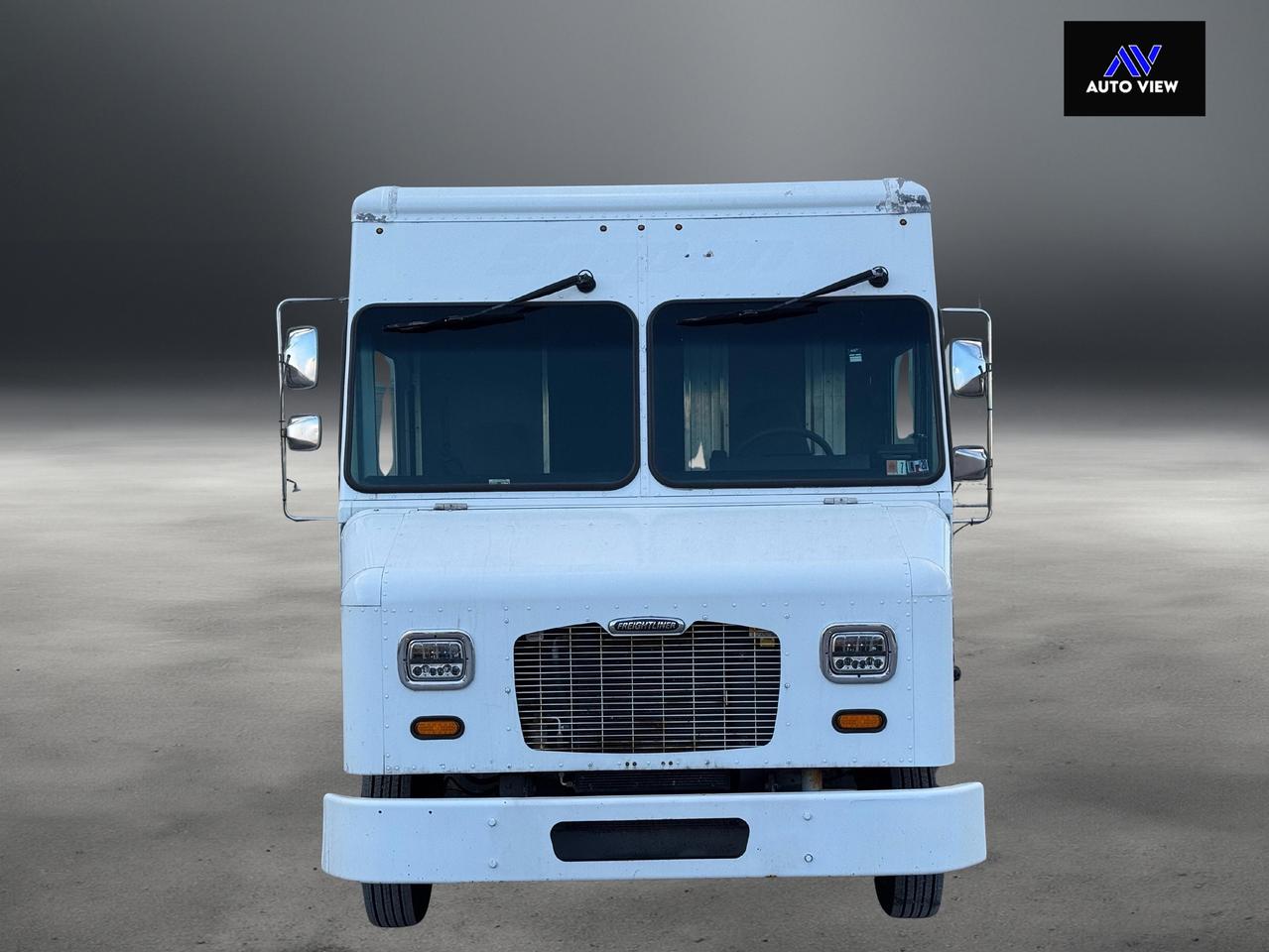 2016 Freightliner MT45 Chassis **6.7L CUMMINS MOTOR** Photo2