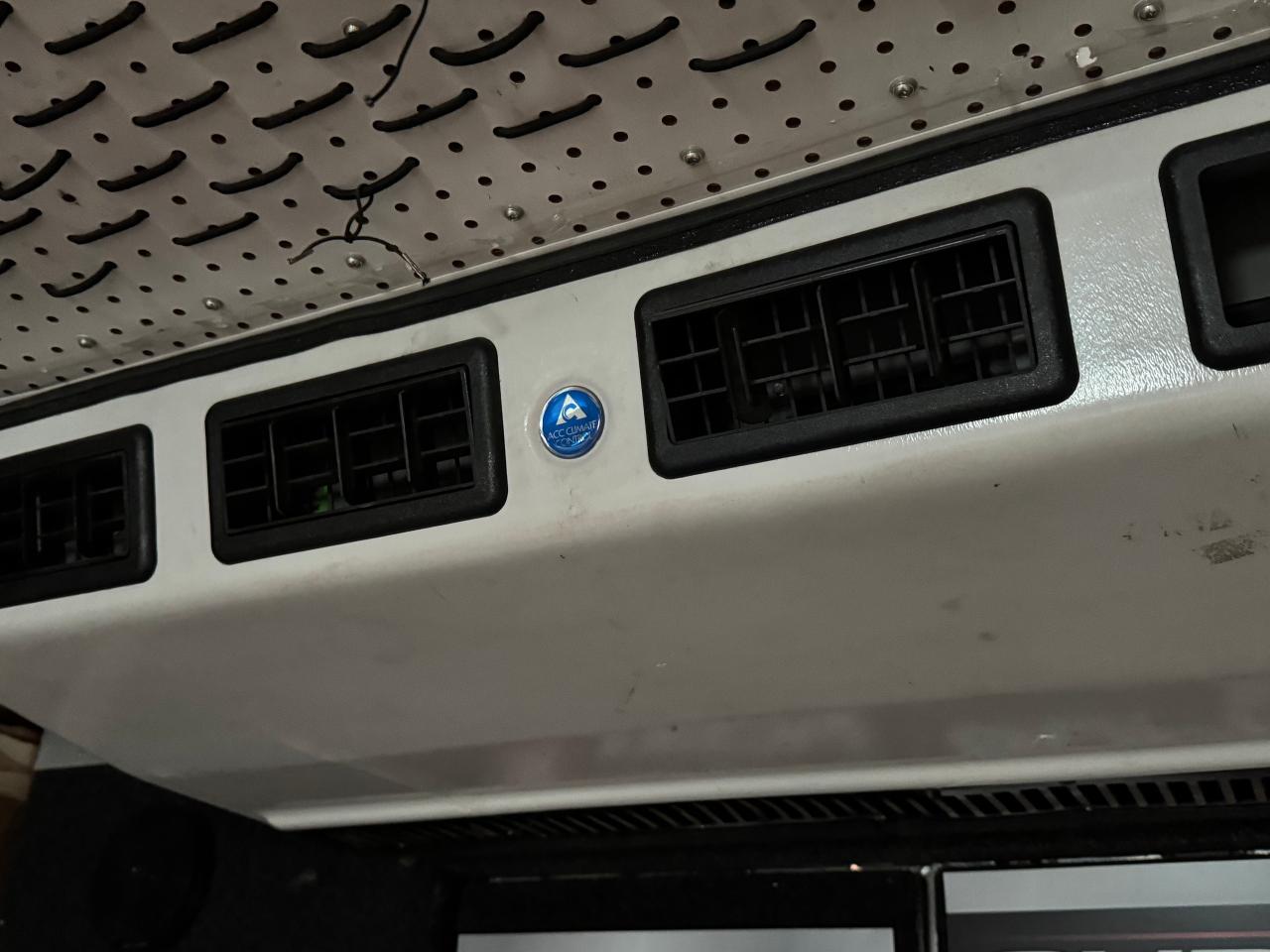 2016 Freightliner MT45 Chassis **6.7L CUMMINS MOTOR** - Photo #33