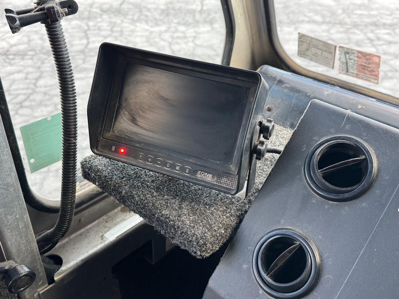 2016 Freightliner MT45 Chassis **6.7L CUMMINS MOTOR** - Photo #27