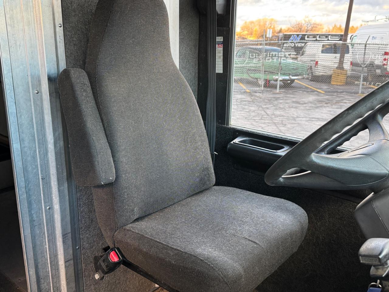 2016 Freightliner MT45 Chassis **6.7L CUMMINS MOTOR** - Photo #28