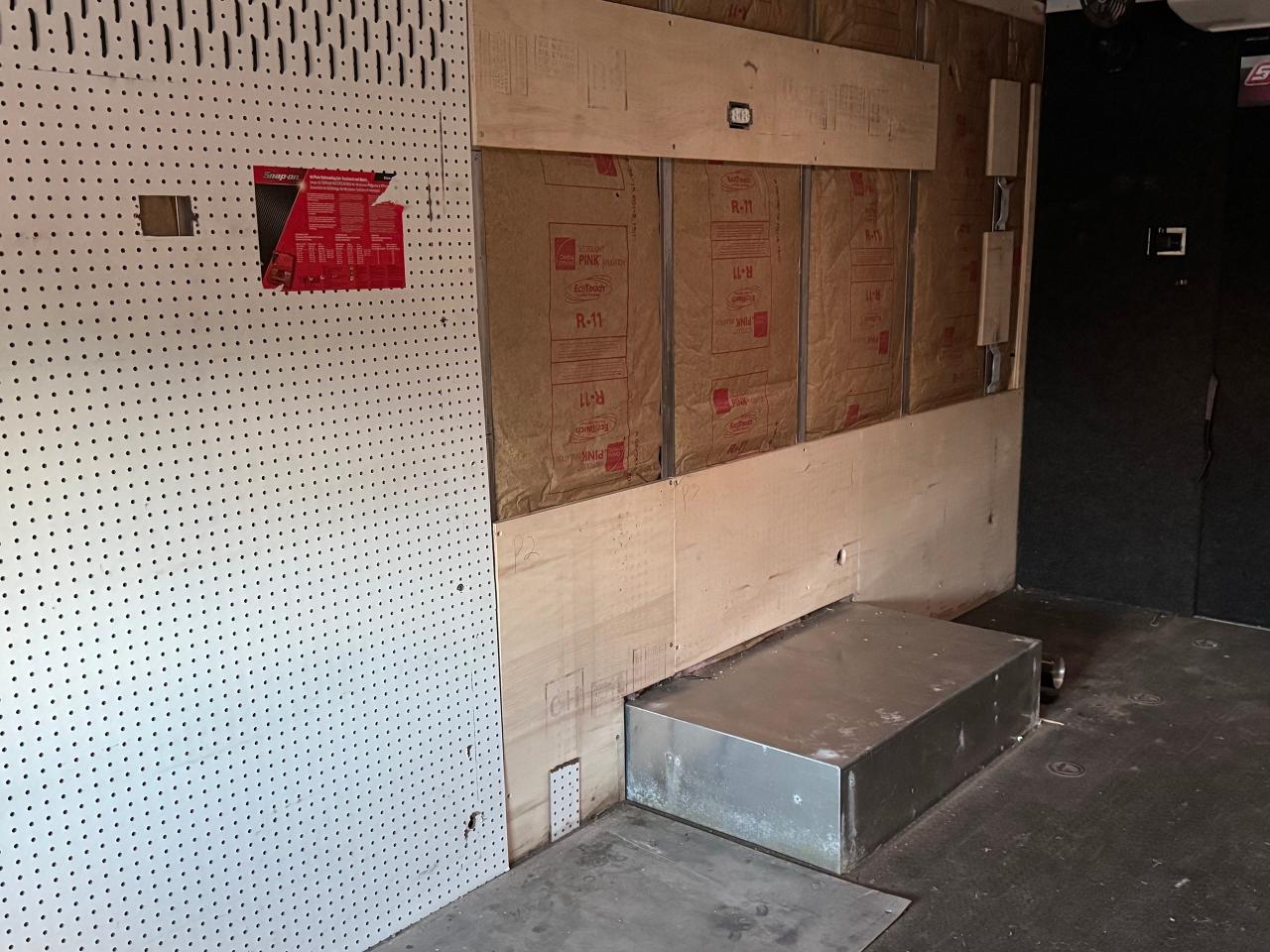 2016 Freightliner MT45 Chassis **6.7L CUMMINS MOTOR** - Photo #31