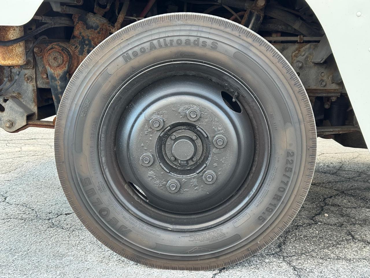 2016 Freightliner MT45 Chassis **6.7L CUMMINS MOTOR** - Photo #19