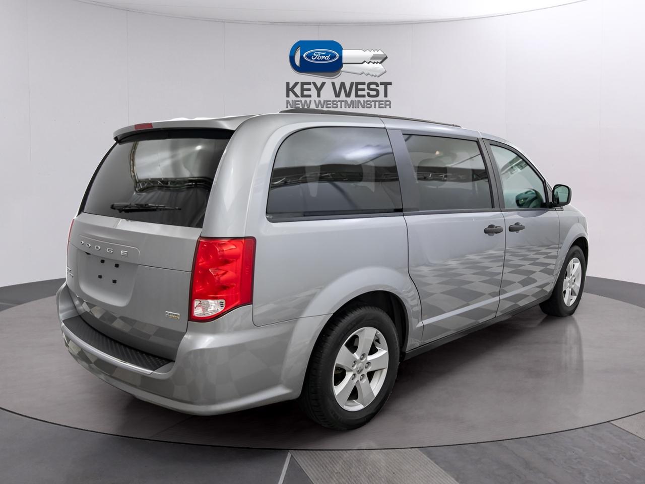 2019 Dodge Grand Caravan CANADA VALUE PACKAGE Photo2