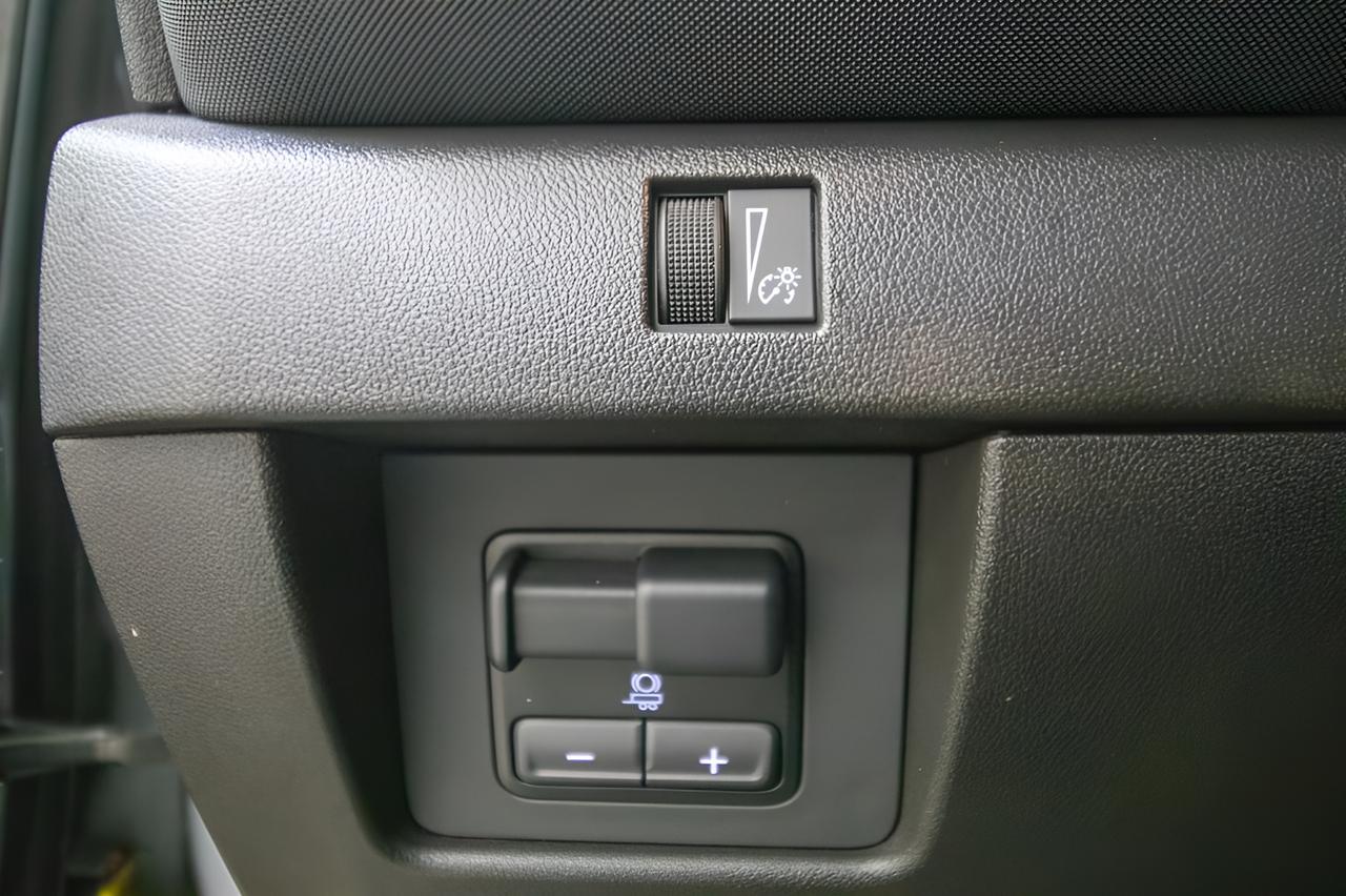 1775843943