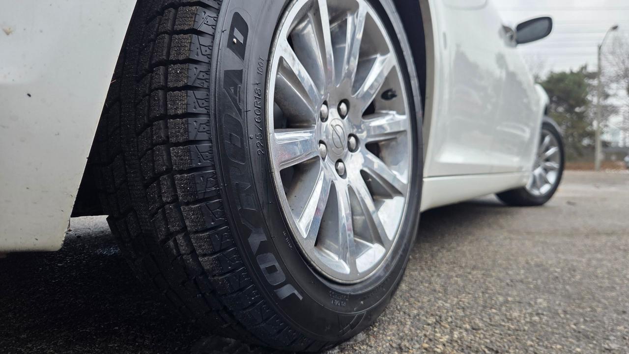 2013 Chrysler 300 300C Hemi - Photo #17