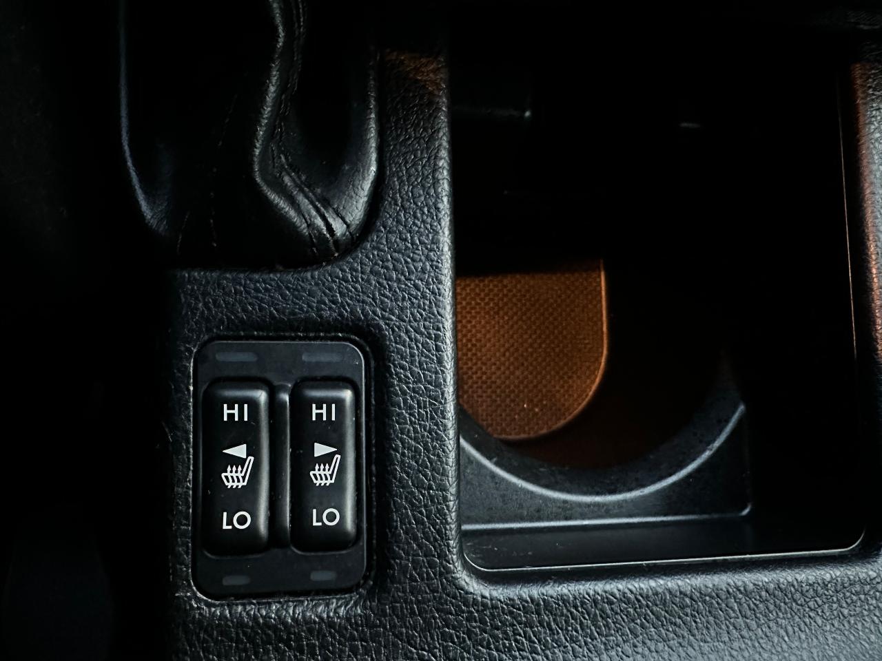 2014 Subaru XV Crosstrek 2.0i/SportPack 5Speed HTD-Cloth A/C FM CD Alloys Photo