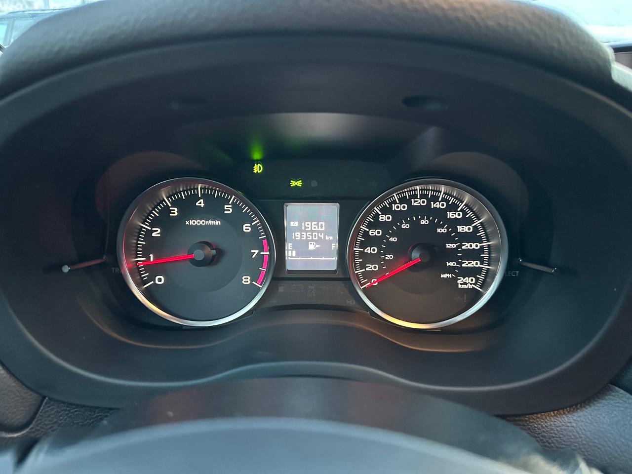 2014 Subaru XV Crosstrek 2.0i/SportPack 5Speed HTD-Cloth A/C FM CD Alloys Photo