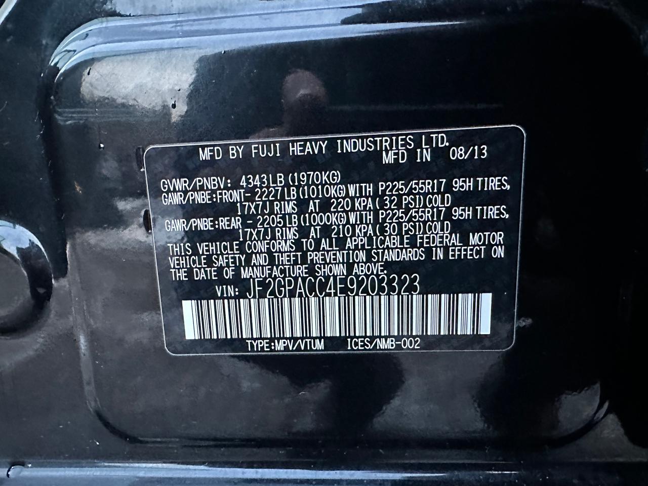 2014 Subaru XV Crosstrek 2.0i/SportPack 5Speed HTD-Cloth A/C FM CD Alloys Photo