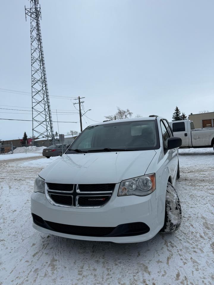 2016 Dodge Grand Caravan SXT - Photo #2