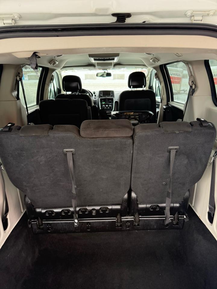 2016 Dodge Grand Caravan SXT - Photo #8