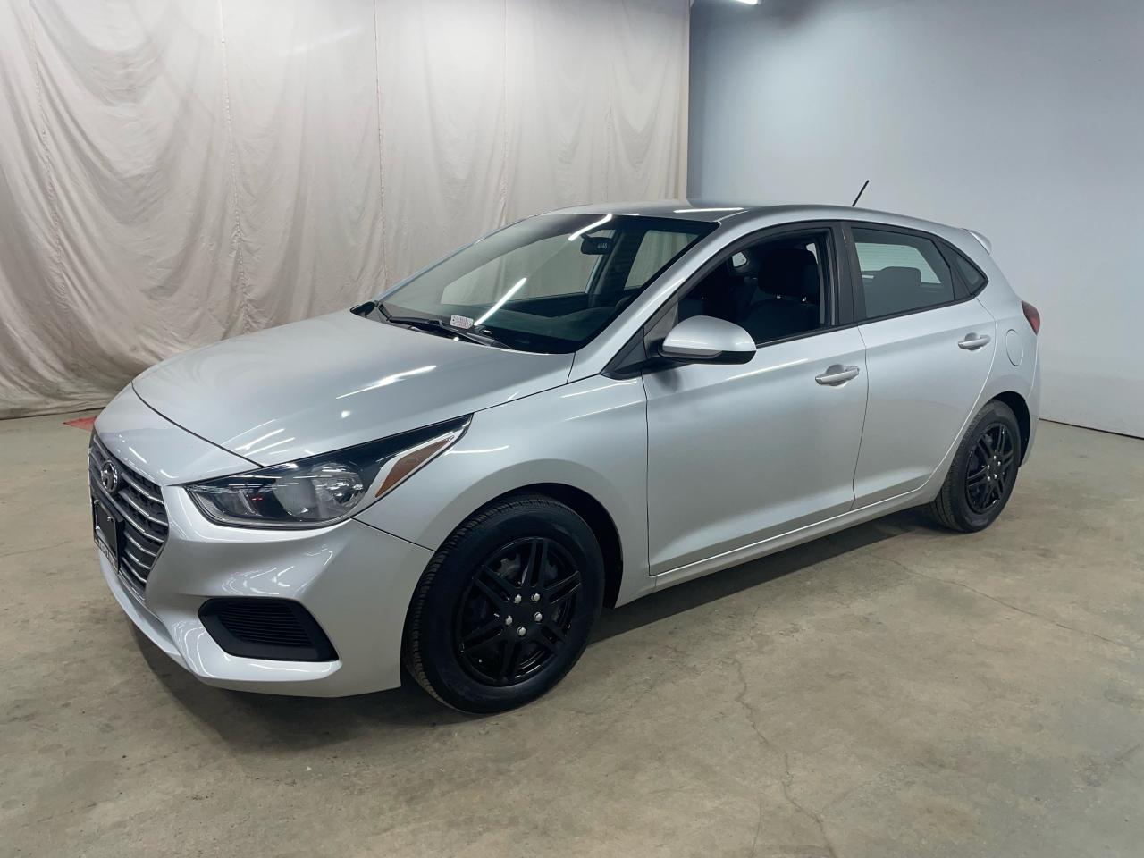 2019 Hyundai Accent Preferred Photo3