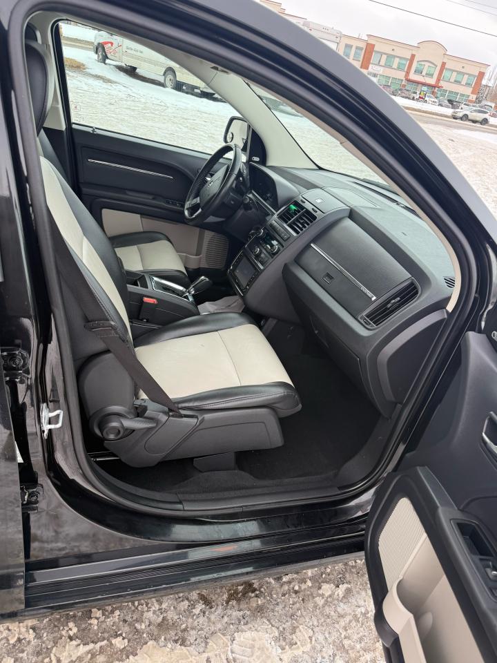 2009 Dodge Journey Fwd 4dr - Photo #8