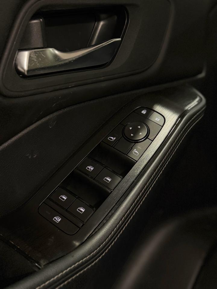 2025 Nissan Rogue Midnight Edition | SV Photo