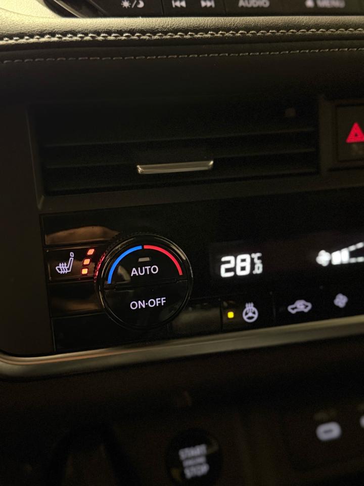 2025 Nissan Rogue Midnight Edition | SV Photo