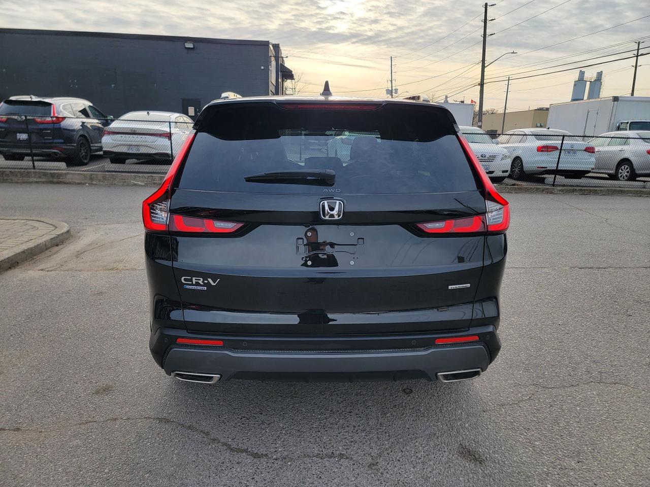 2024 Honda CR-V Touring | Hybrid | Fully Loaded - Photo #7