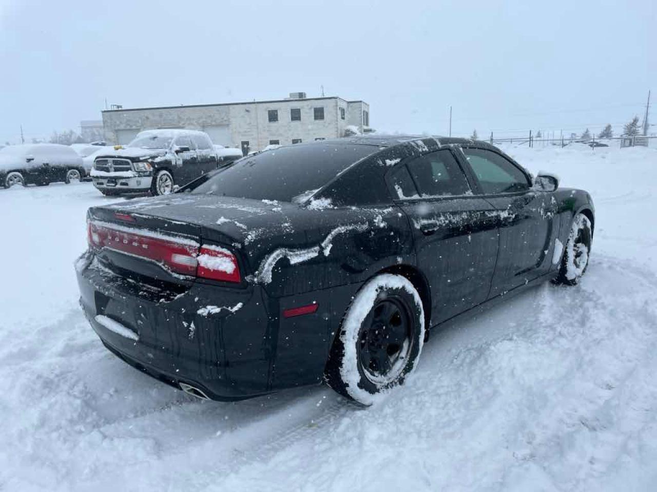 2013 Dodge Charger SE Photo3