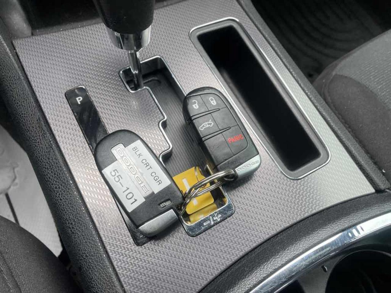 2013 Dodge Charger SE Photo