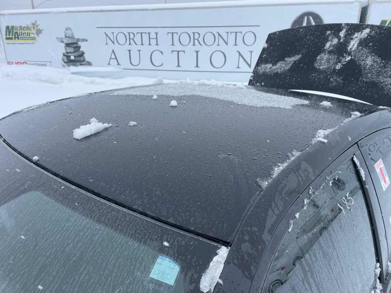 2013 Dodge Charger SE Photo