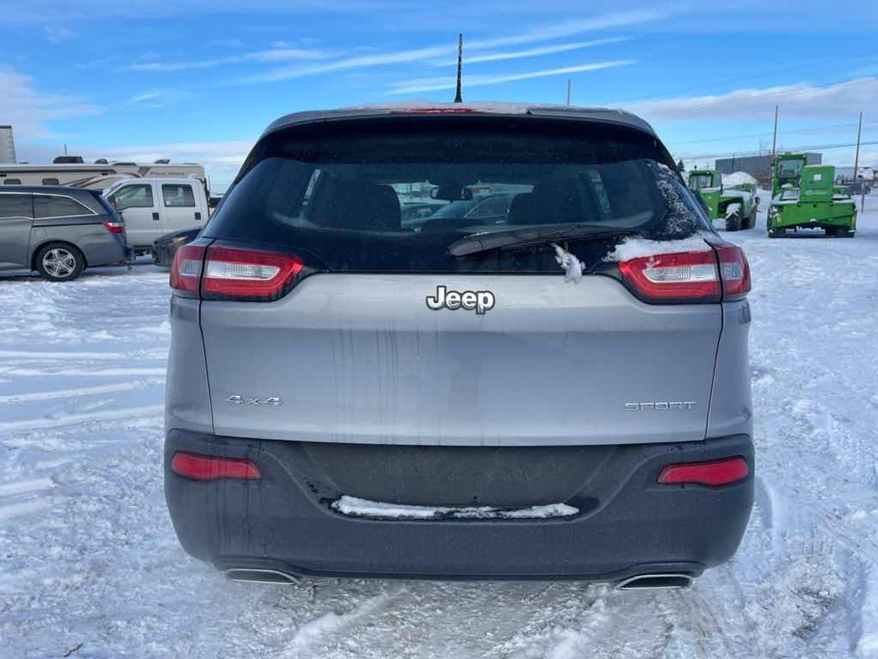 2016 Jeep Cherokee Sport Photo